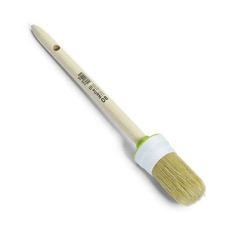 Der Nölle Profi Brush Industrie-Ringpinsel verfügt über einen runden Holzgriff mit Loch am Ende, helle Borstenmischung und ist in Industriequalität gefertigt. Ein grüner Ring akzentuiert die Basis.