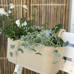 Pflanzkiste mit Aufhängung – Creme