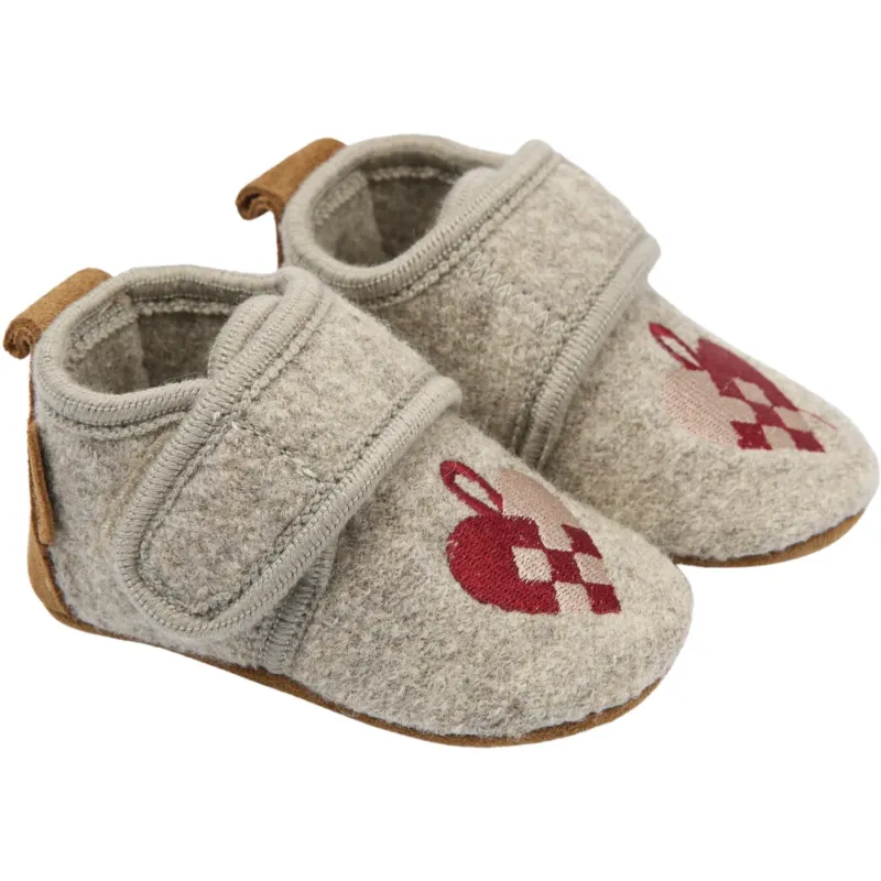 Mikk-Line Christmas Heart Prewalker Ull Embroidery