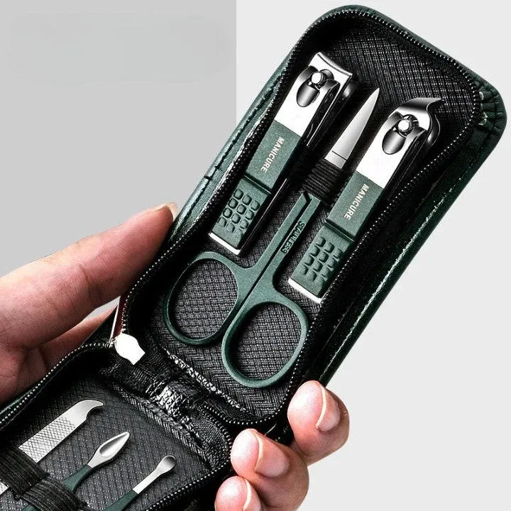 Compact Care Portable Manicure Set - Image 0