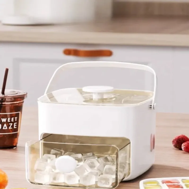 High Capacity Easy Press Frozen Ice Ball Maker - Image 0