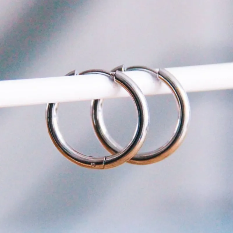 Damen Creolen aus Edelstahl 20 mm 'Basic' silber
