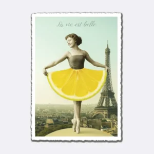 Postkarte mit Ballerina und Zitronenrock vor Eiffelturm mit Schriftzug "La vie est belle"