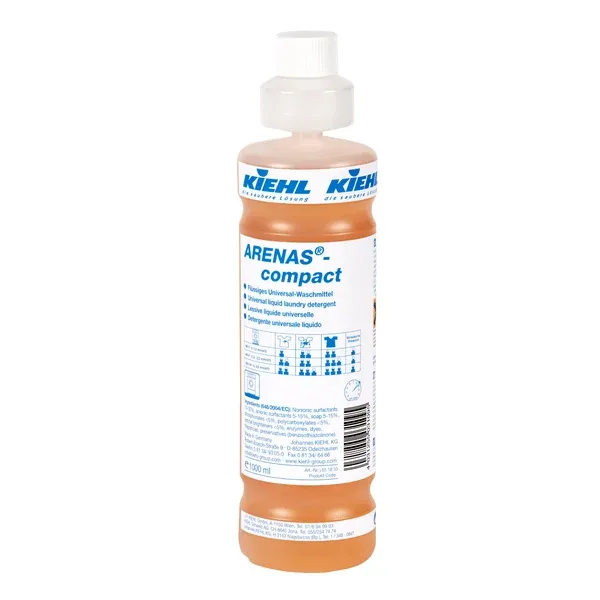 Eine 1-Liter-Flasche Kiehl ARENAS-compact Flüssiges Universal-Waschmittel der Johannes Kiehl KG mit weißem Verschluss und blau-weißem Etikett sorgt für eine effektive Fleckentfernung in allen Bereichen der Wäsche. Erhältlich in Kartons mit 6 Flaschen.