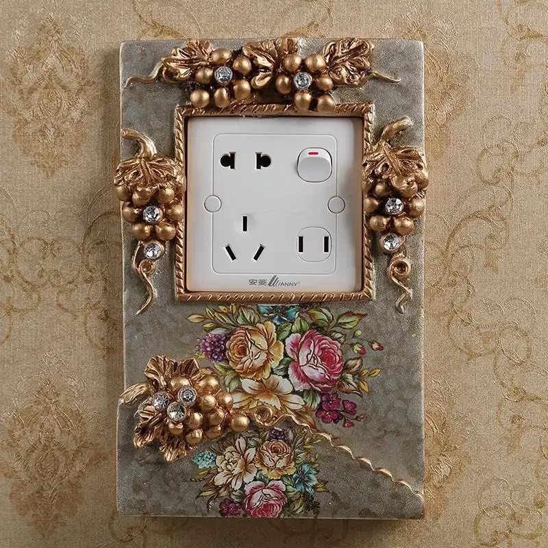 Vintage Flora Butterfly Outlet Organizer - Image 0