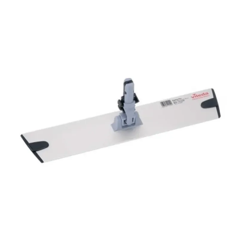 Der Vileda GmbH Professional Express Pro Mophalter - 40 cm | Packung (1 Stück) umfasst einen flachen Mopkopf mit hellgrauer rechteckiger Basis und zentralem Scharnieraufsatz, ideal für die professionelle Reinigung. Sein ergonomisches Trapezdesign wird durch leicht erhöhte Kanten und kleine dunkelgraue Pads an jeder Ecke aufgewertet.