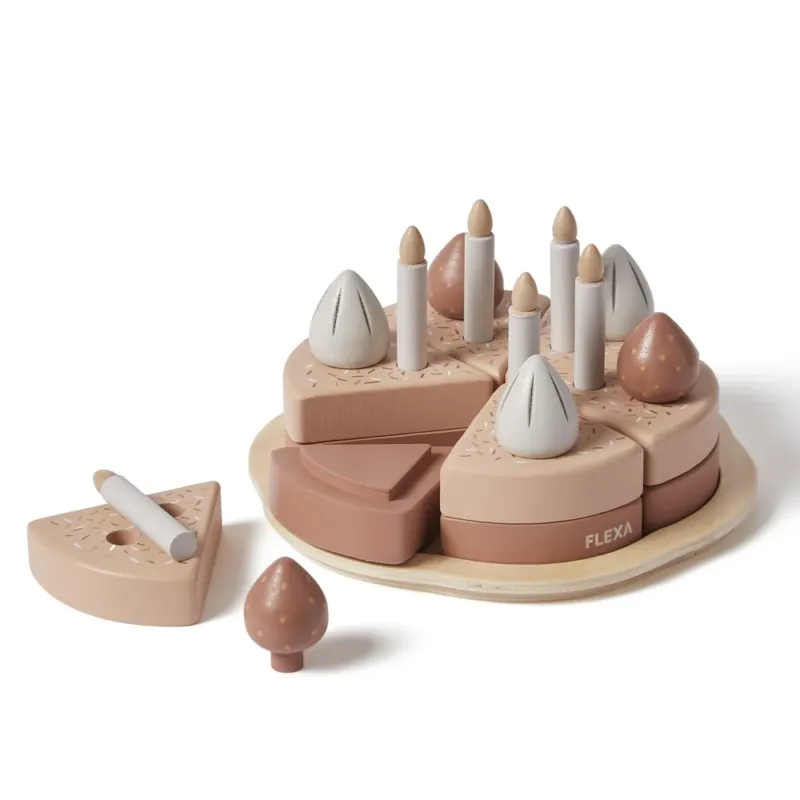 Geburtstagskuchen-Spielset aus Holz für Kinderküchen, 25 Teile, mit Kuchenstücken, Kerzen und Deko zum kreativen Rollenspiel.