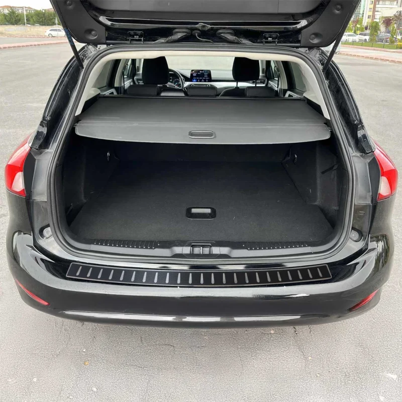 Ladekantenschutz für Ford Focus IV Turnier 2018-2025 Edelstahl carbon foliert