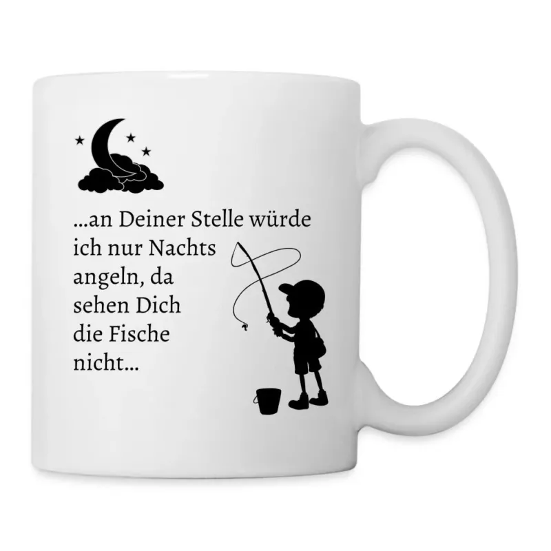 Tasse mit Angler-Junge bei Nacht und Spruch "da sehen Dich die Fische nicht"